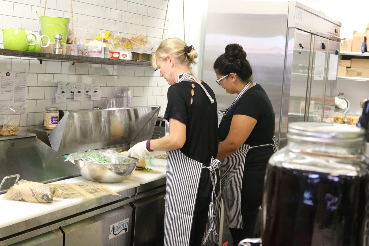 Farm House Cafe offers locallygrown organic dining with downhome